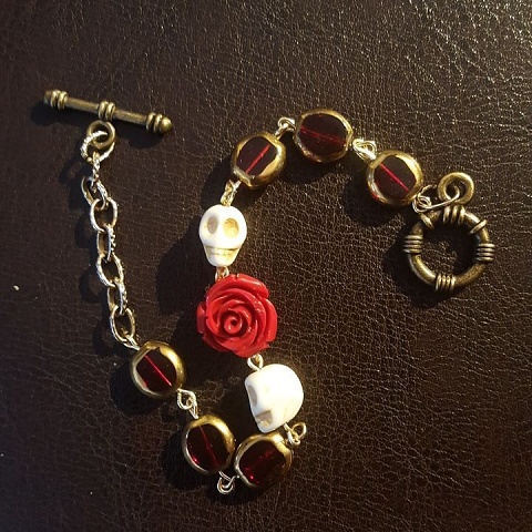 Persephone-bracelet---six-pomegranate-seed-like-glass-beads-two-skulls-and-a-rose 26311228555 O
